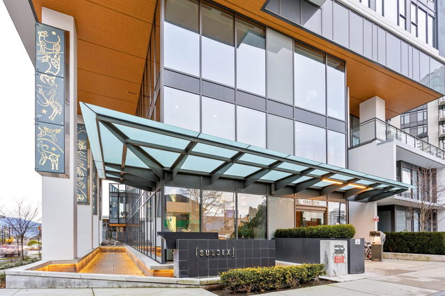 2705 - 4711 Hazel Street