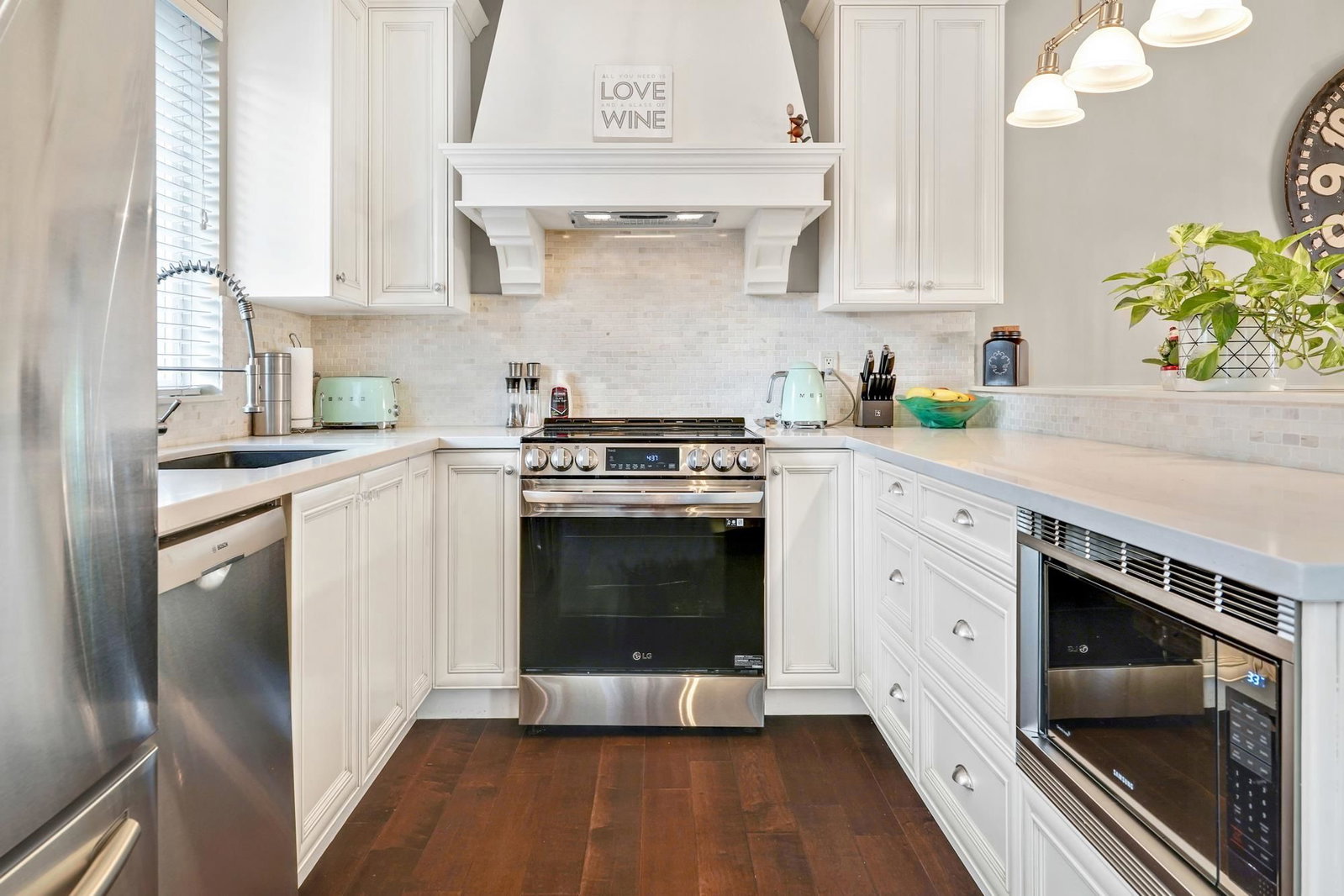 Listing Image 15