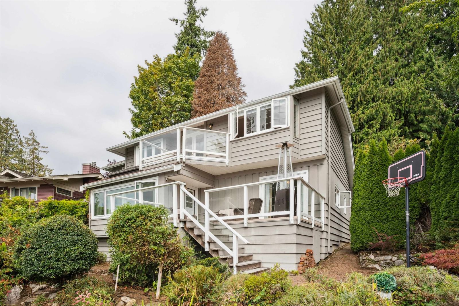 Listing Image 16
