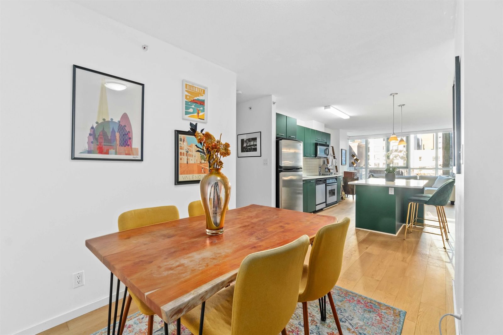 Listing Image 9