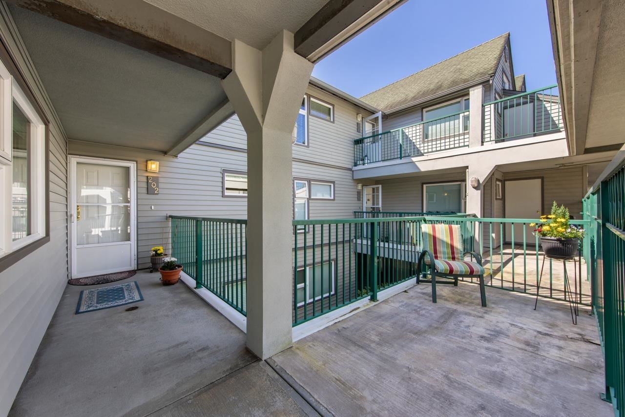 Listing Image 18