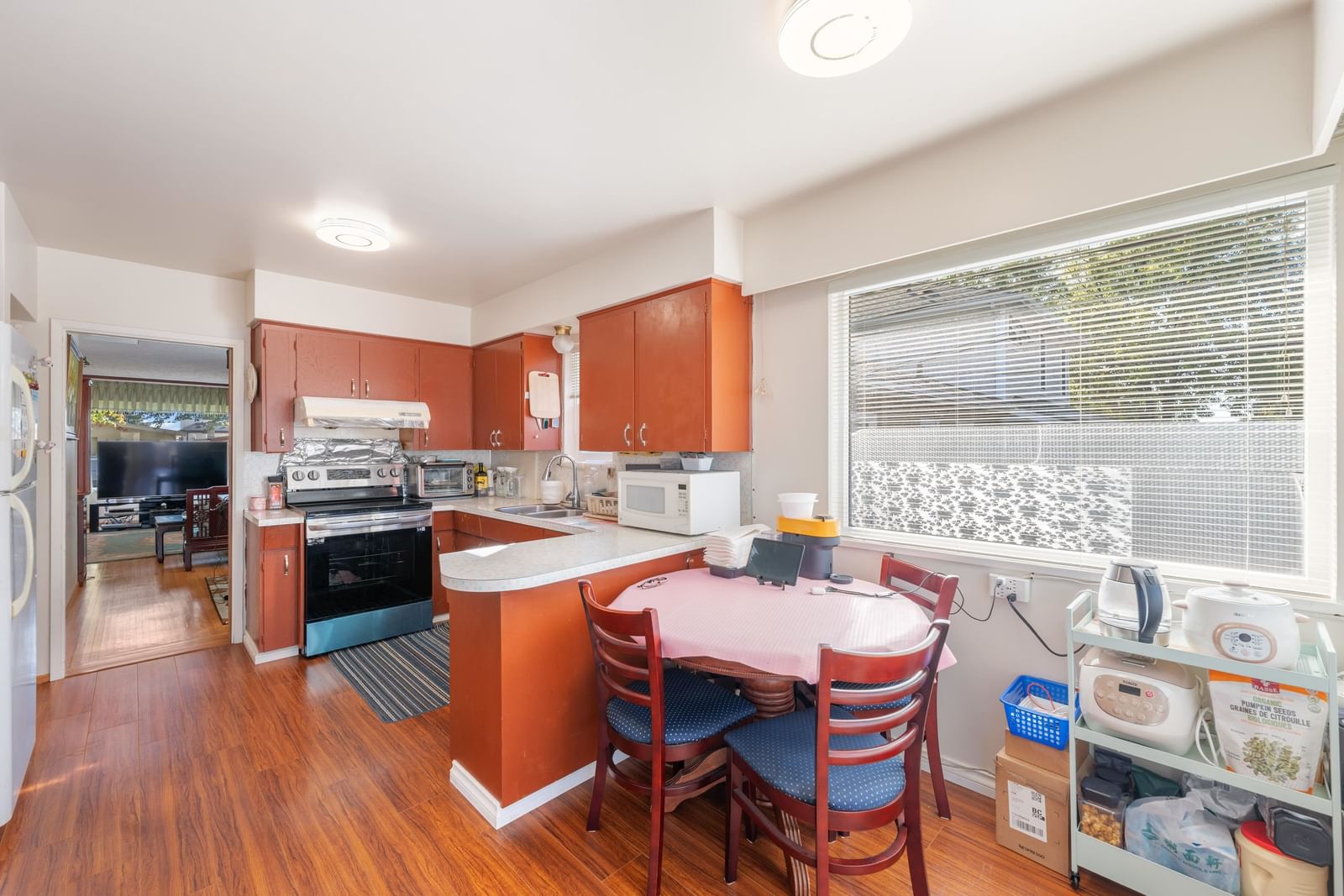 Listing Image 14