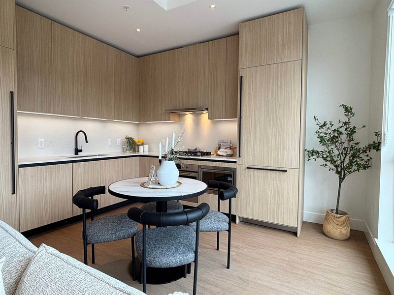 601 - 2235 Broadway, Vancouver, V5N 0J5 | Image 2