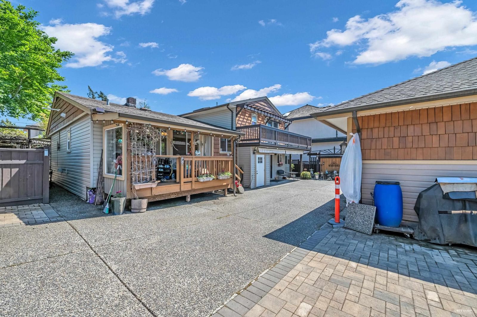 Listing Image 6