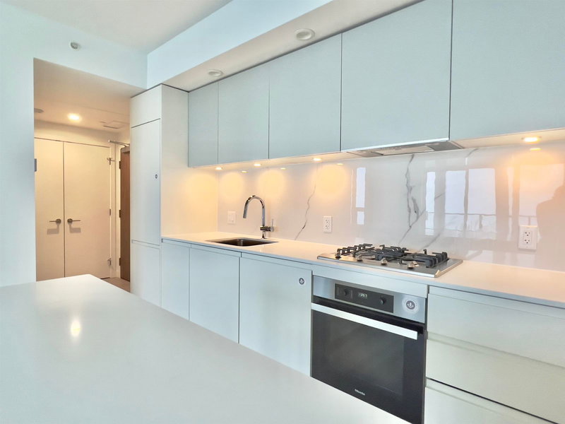 2601 - 6537 Telford Avenue, Burnaby, V5H 0K9 | Image 2