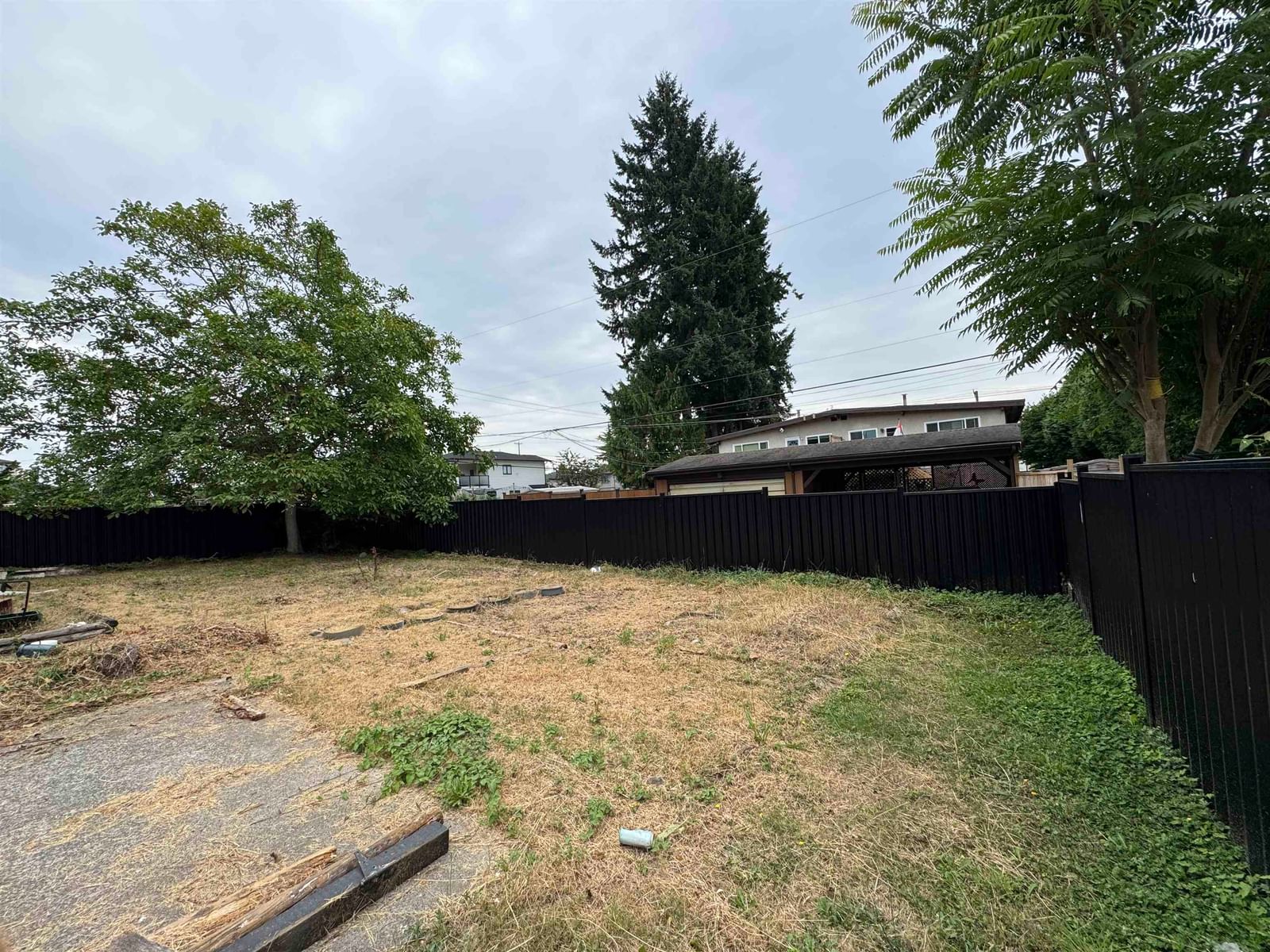 Listing Image 17