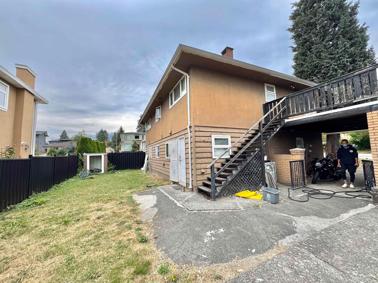 Listing Image 19