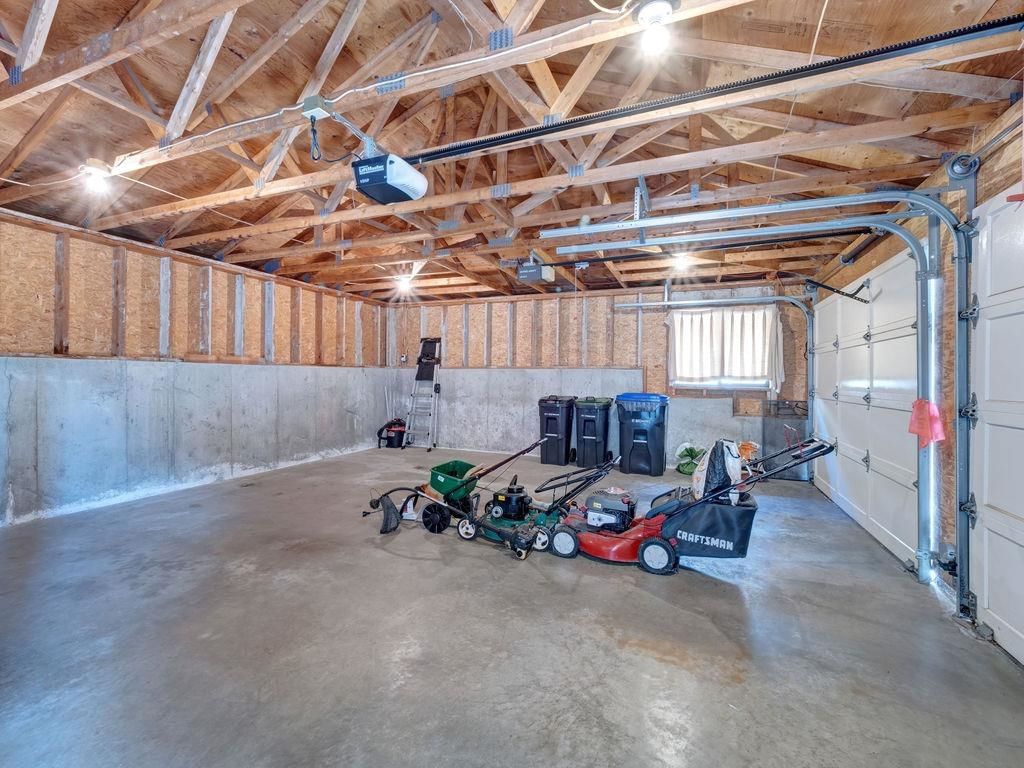 Listing Image 33