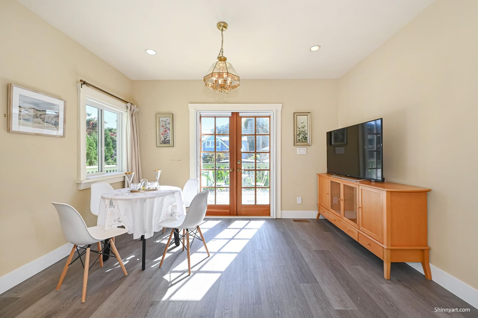 Listing Image 5