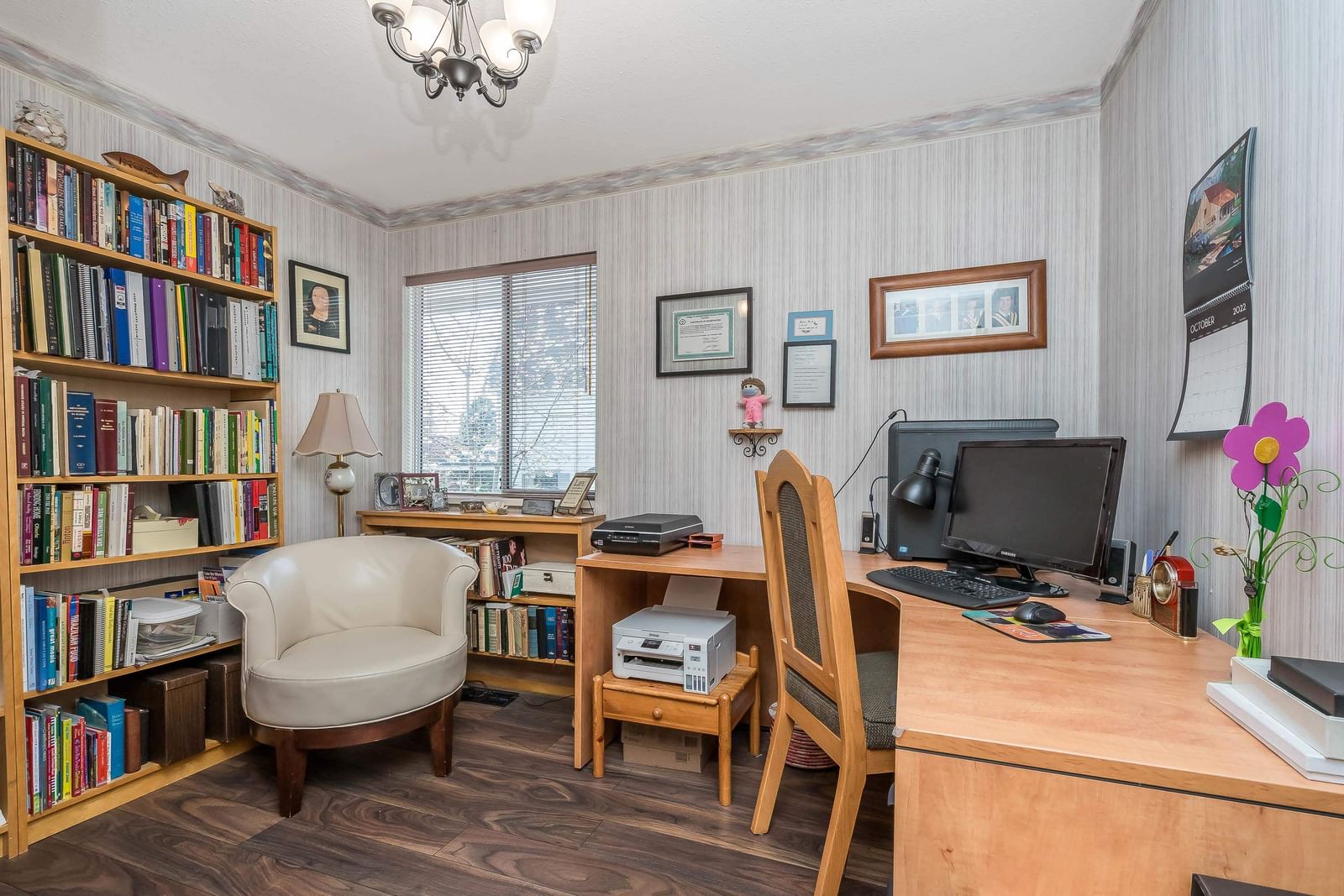 Listing Image 12