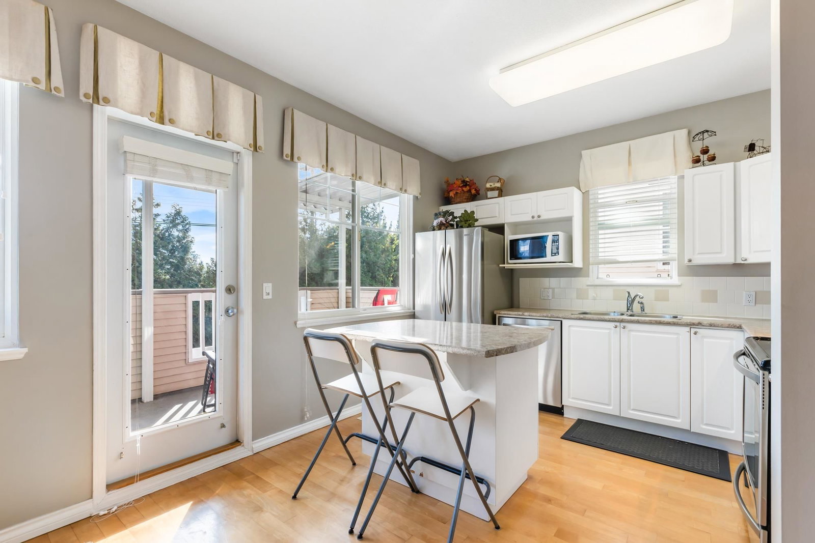 Listing Image 13