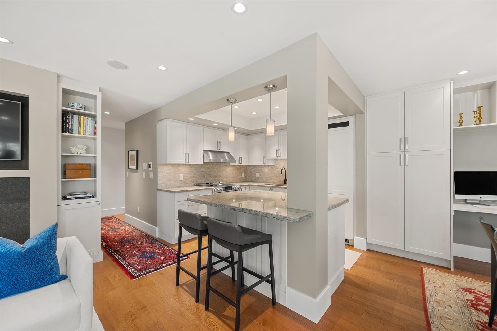 Listing Image 14