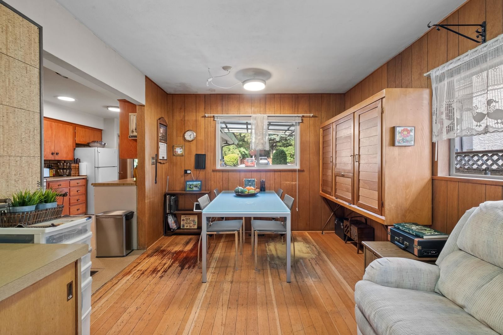 Listing Image 16