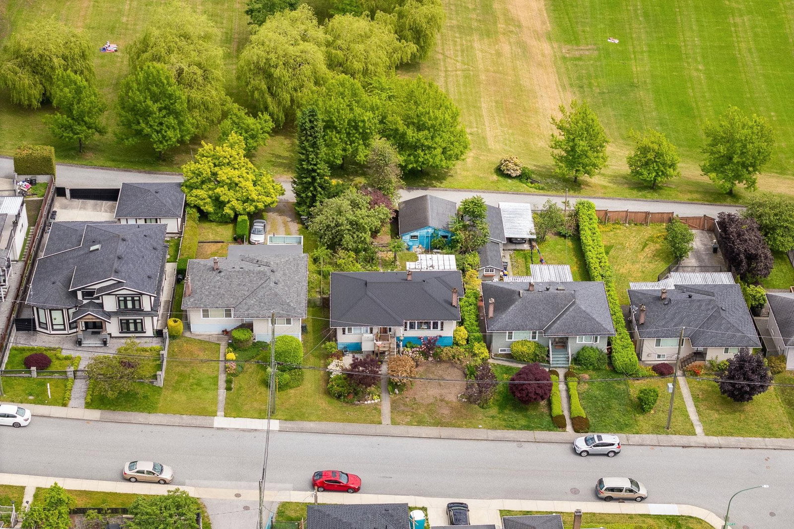 Listing Image 11