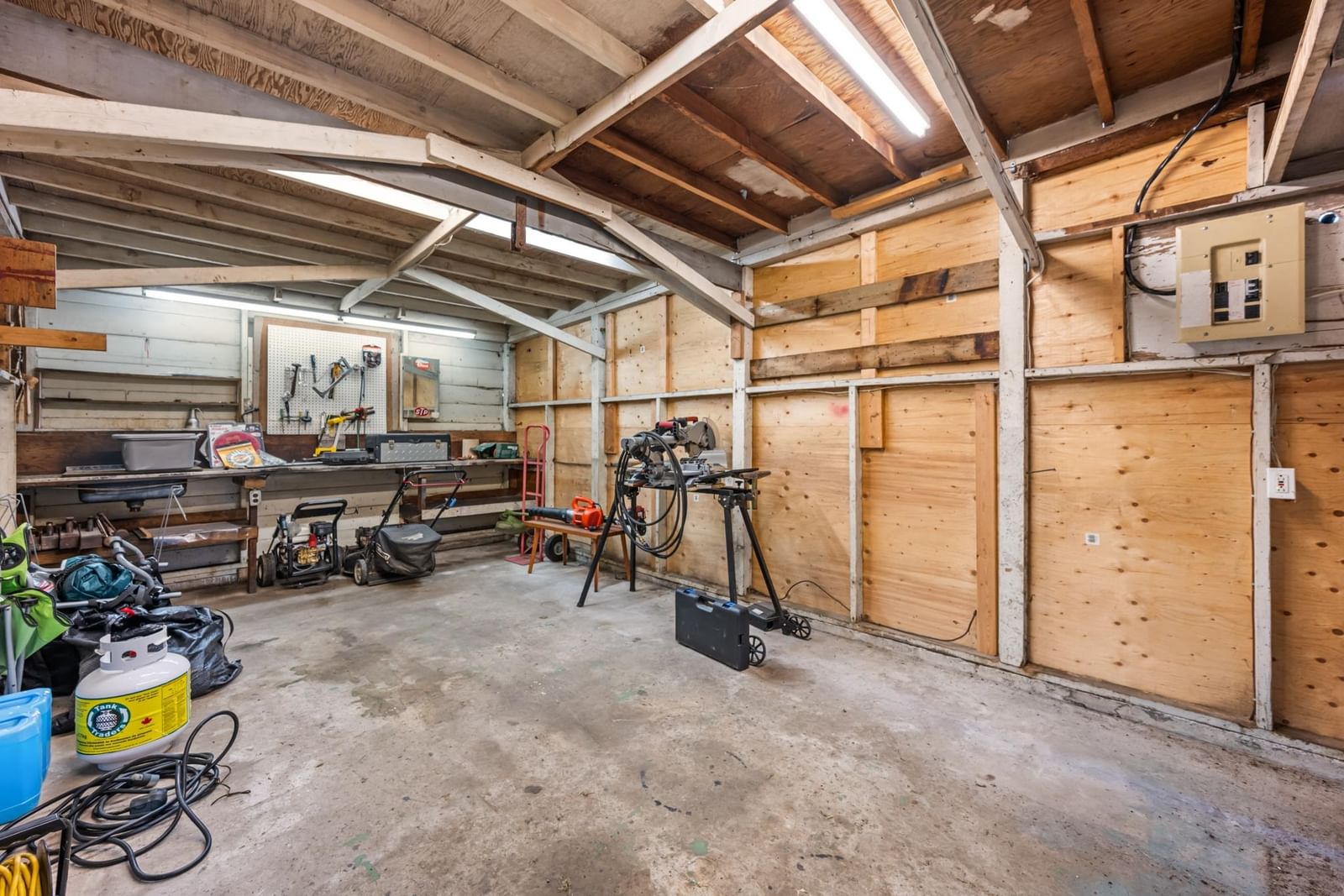Listing Image 35