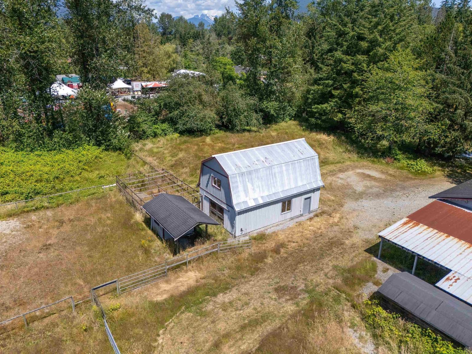 Listing Image 18