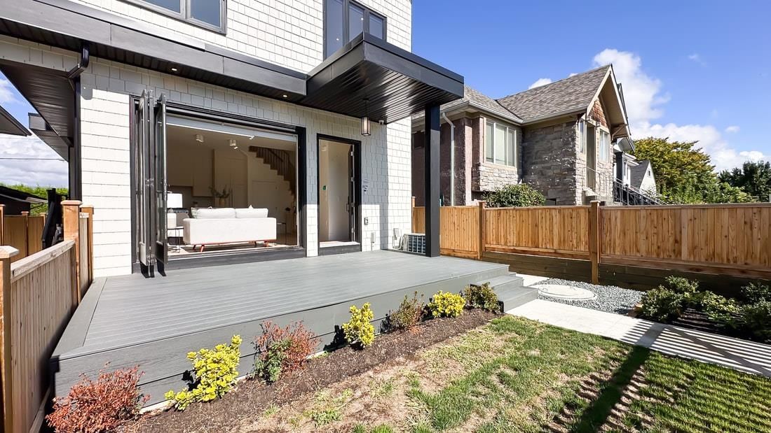 Listing Image 9