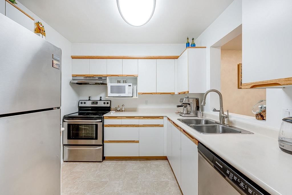 Listing Image 17