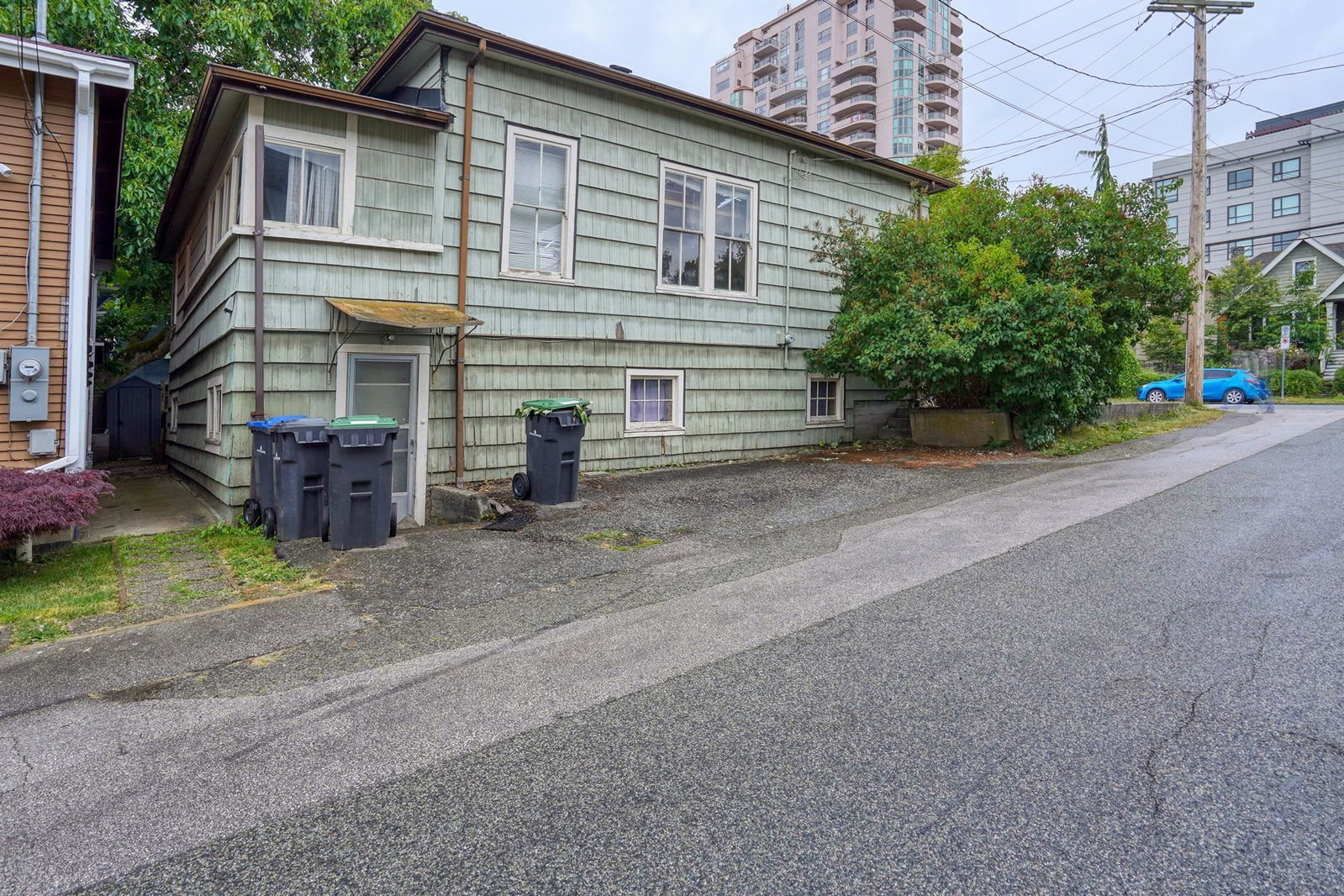 Listing Image 16