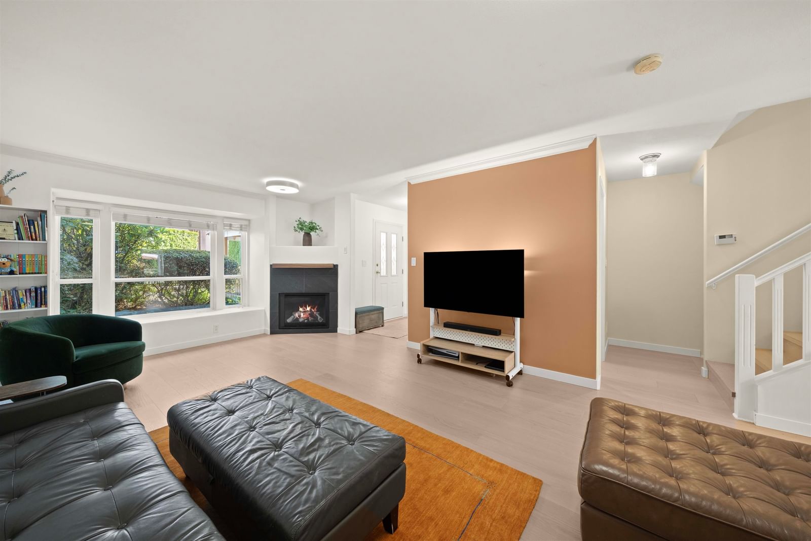 Listing Image 13
