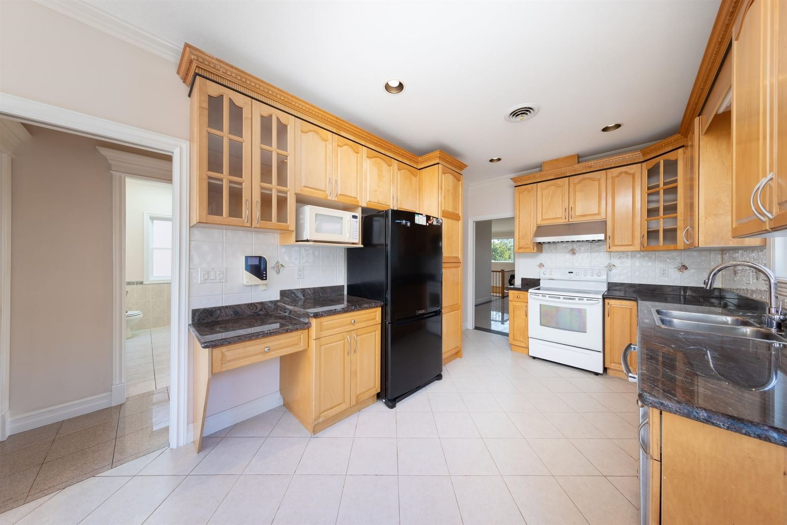 Listing Image 13