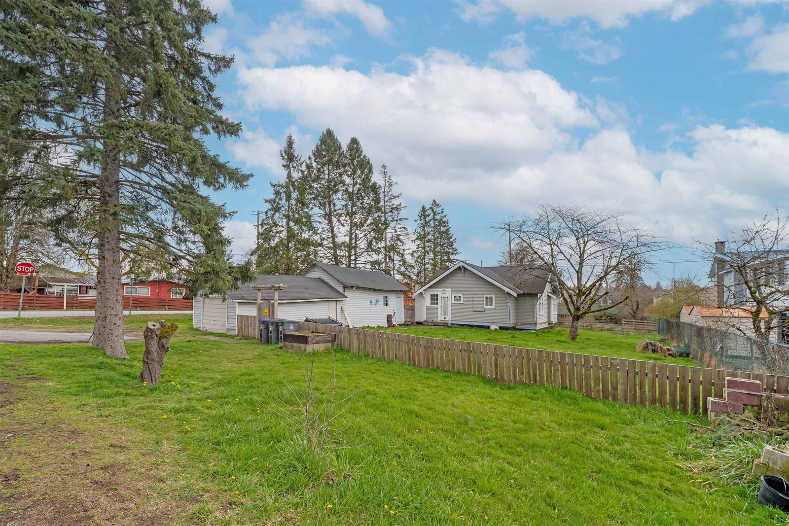 Listing Image 9