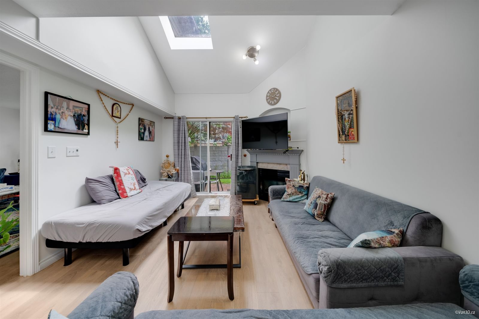 Listing Image 13