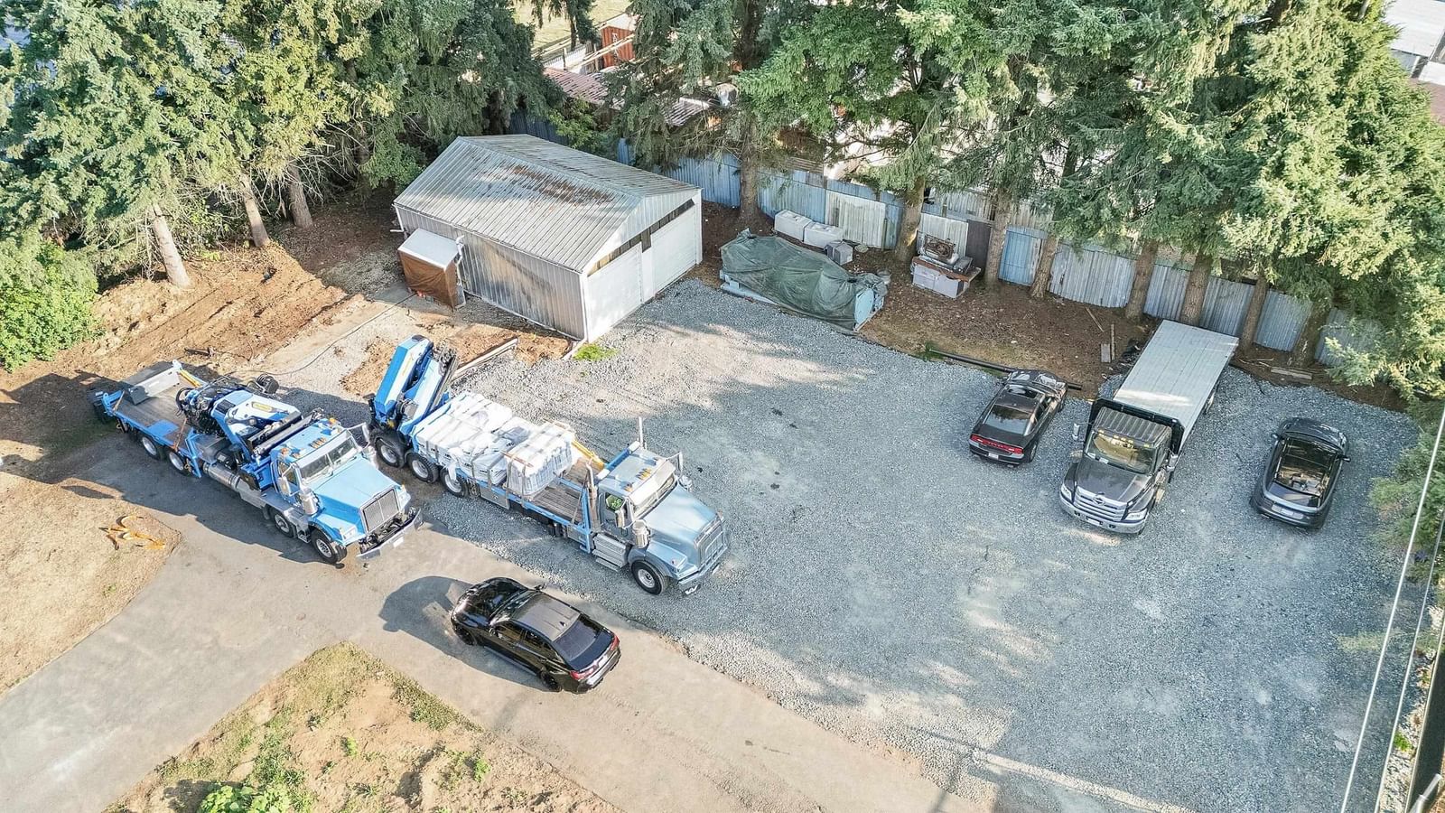Listing Image 4