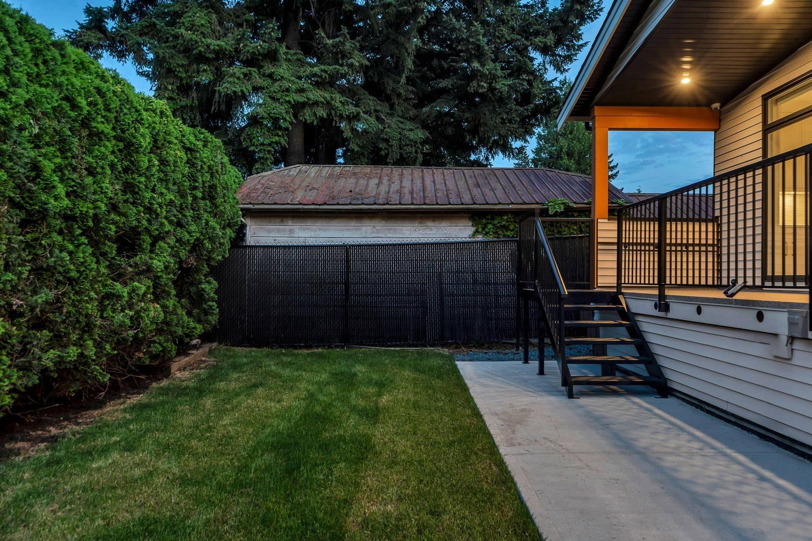 Listing Image 11