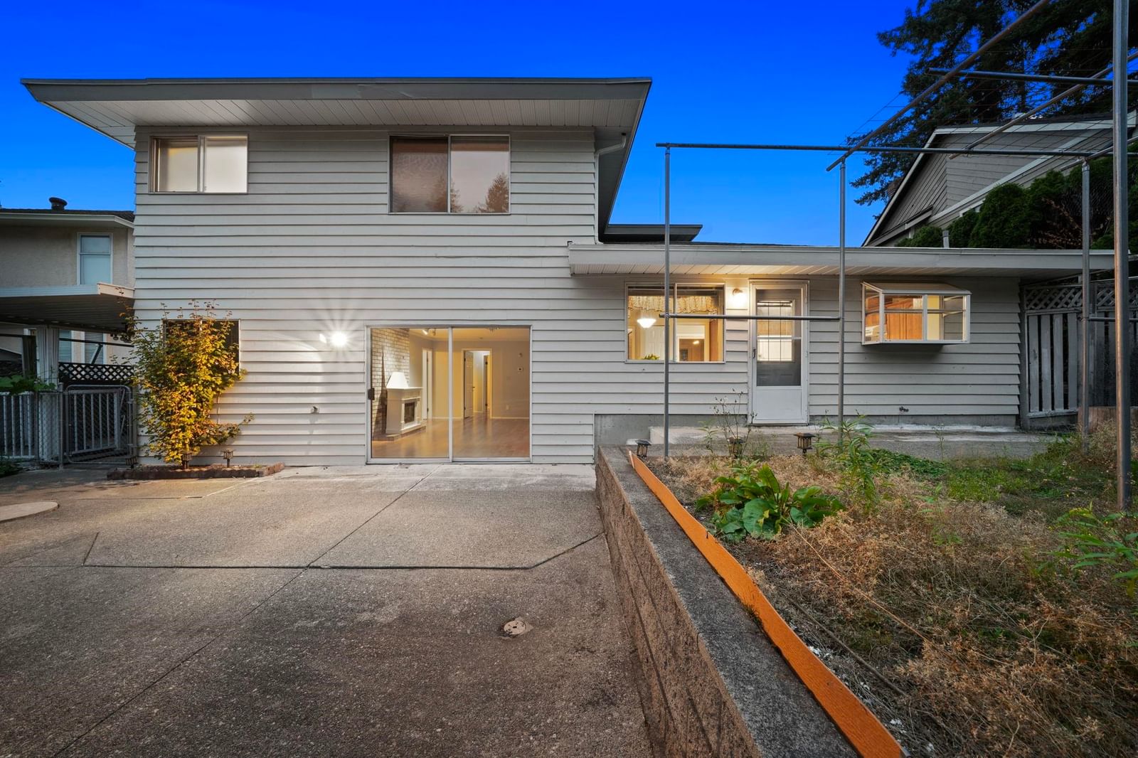 Listing Image 10