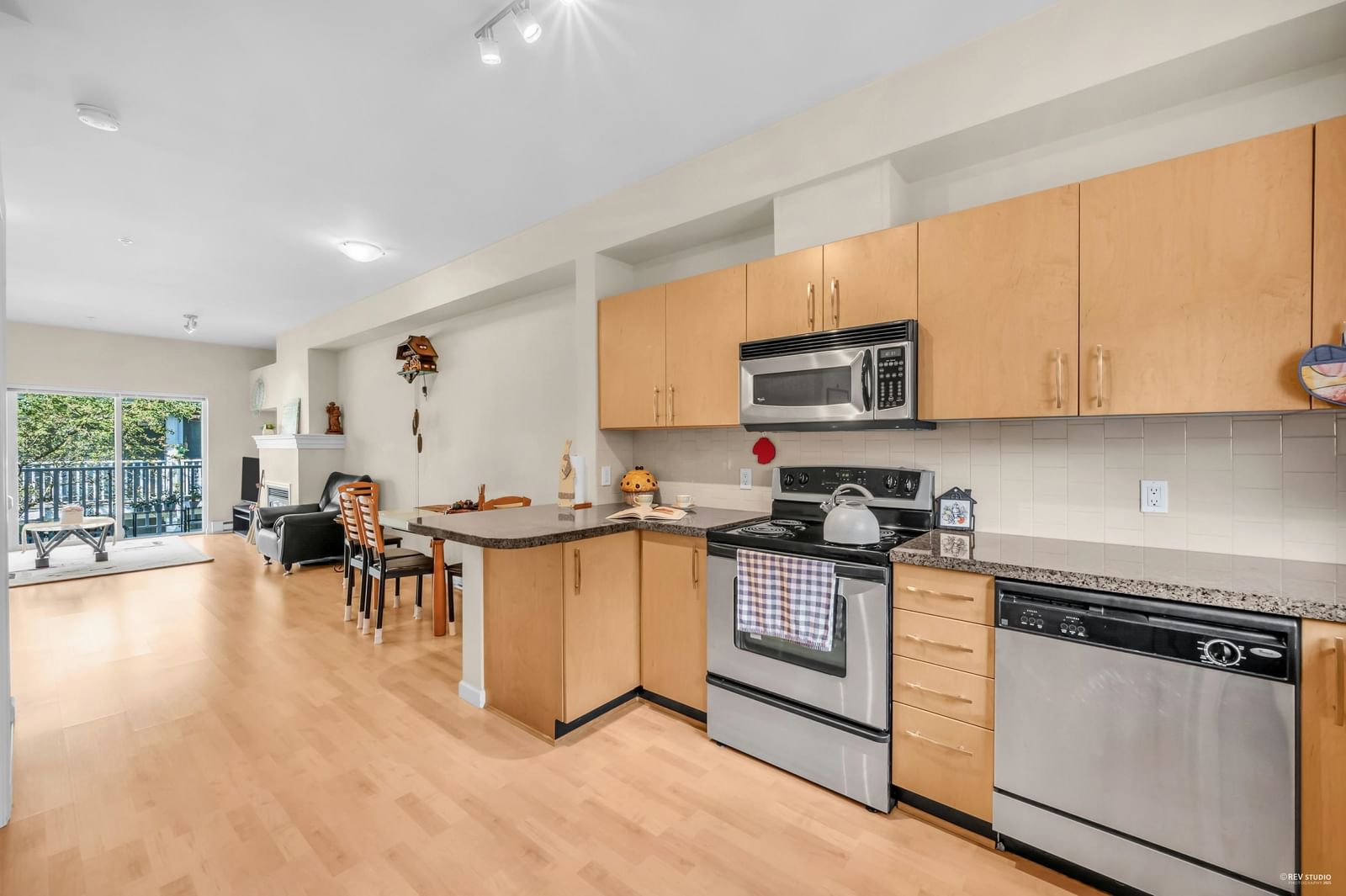 Listing Image 9