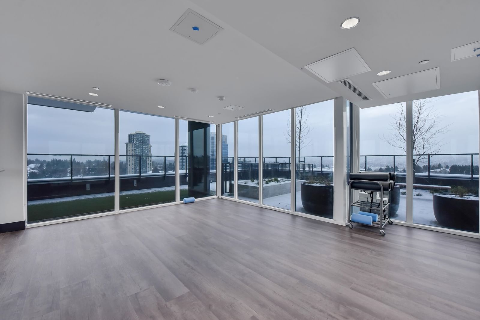 Listing Image 9