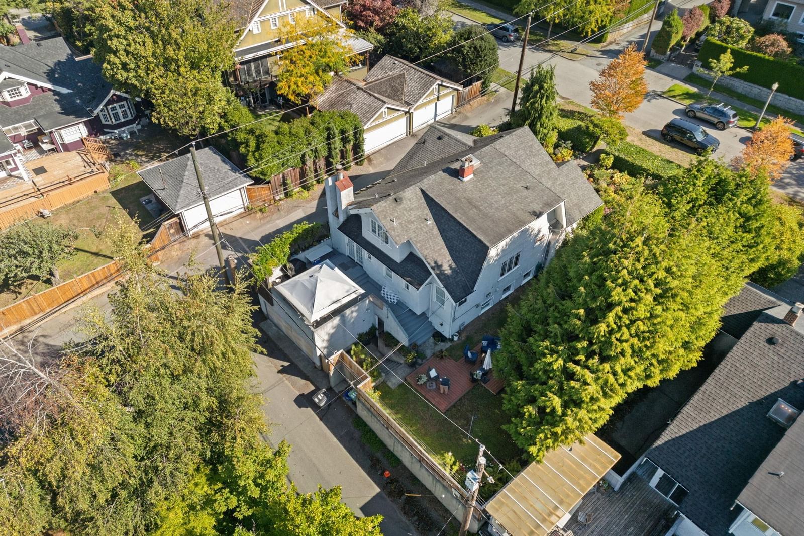 Listing Image 6