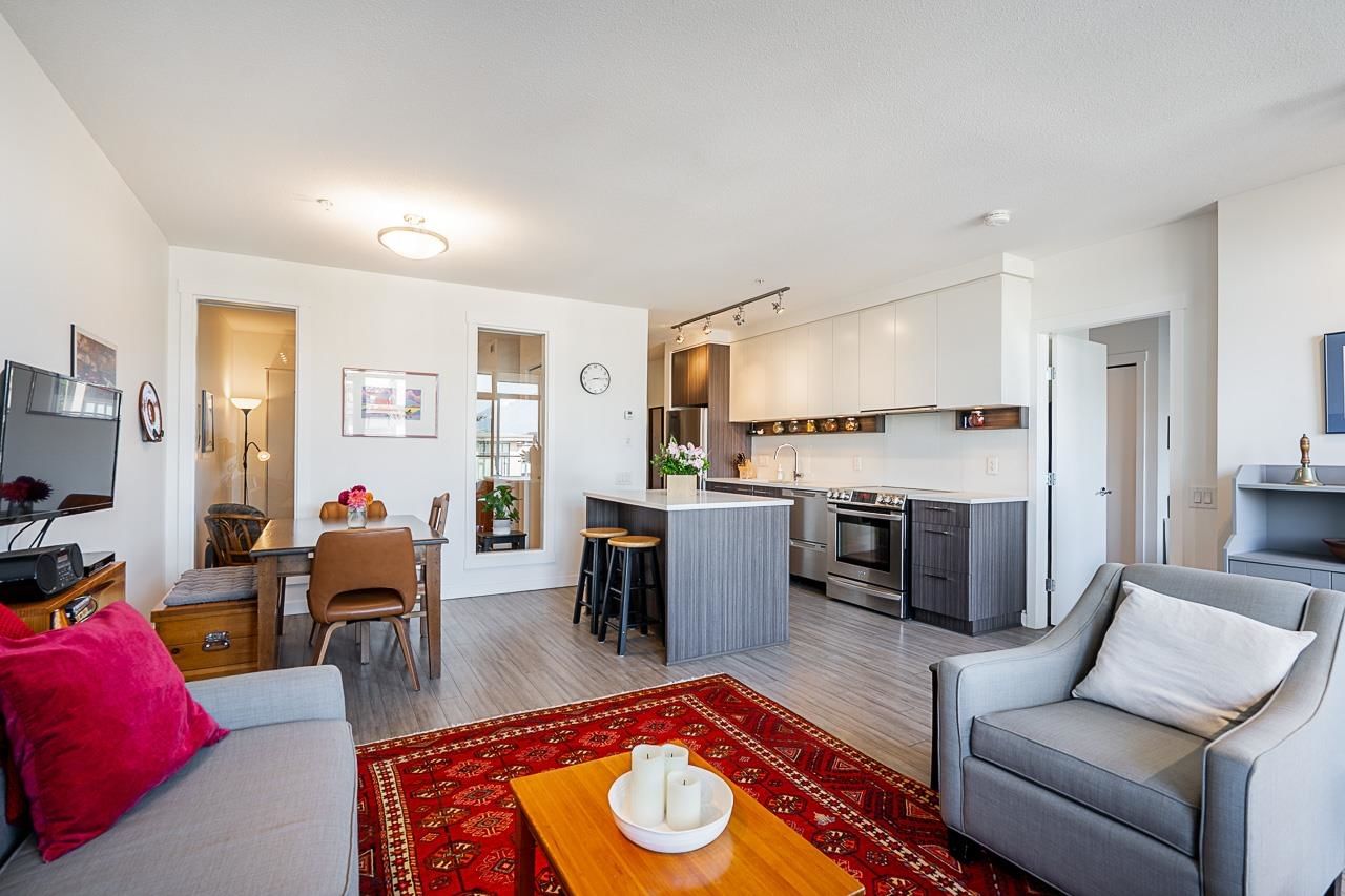 Listing Image 10