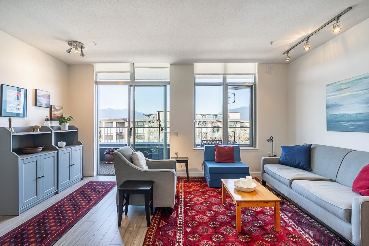 Listing Image 11
