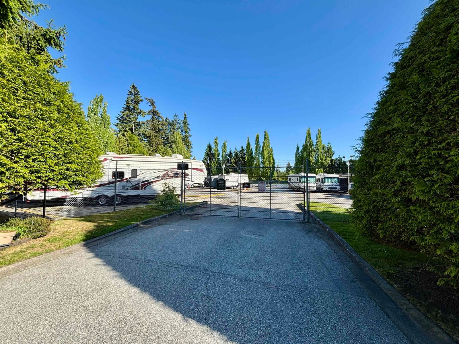 Listing Image 32