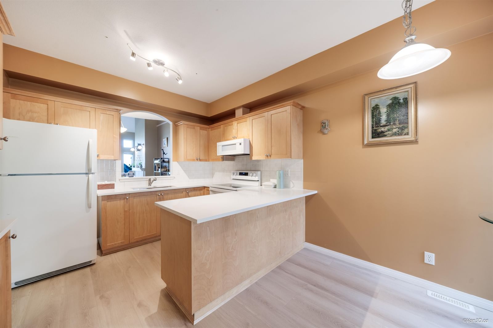 Listing Image 15