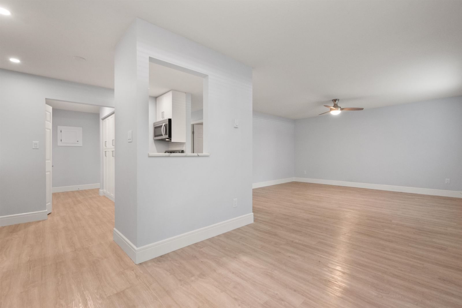Listing Image 17