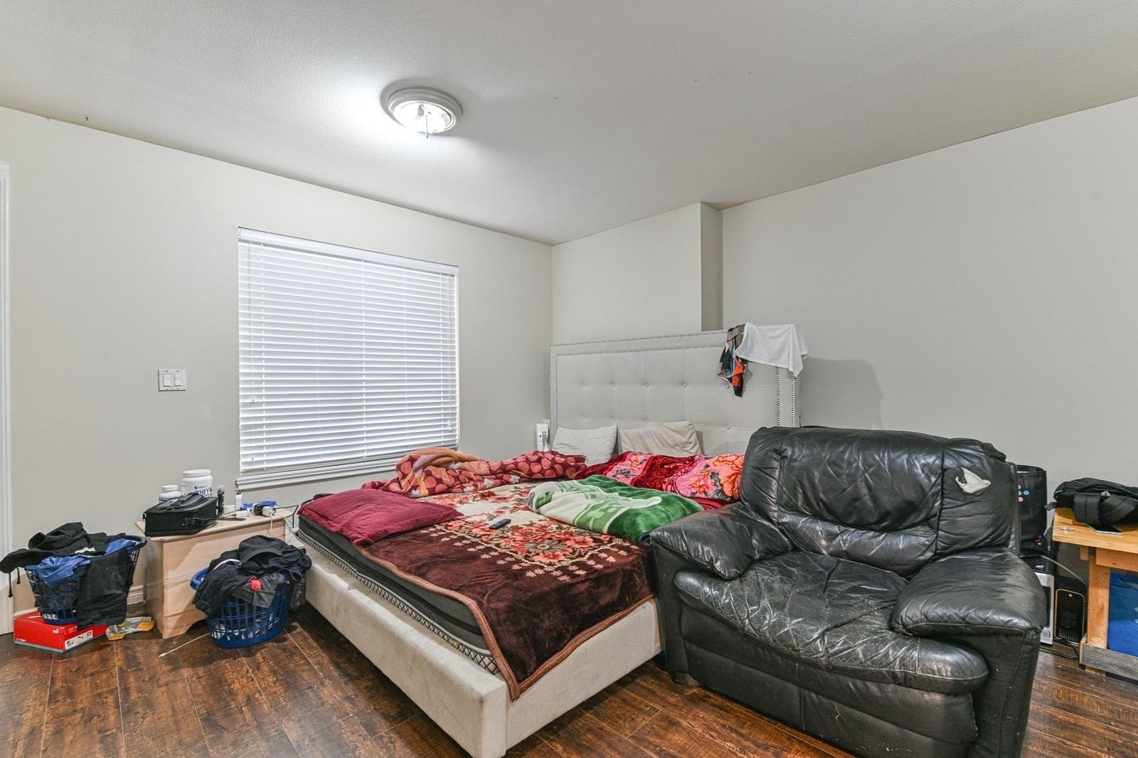 Listing Image 37