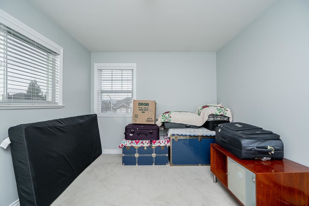 Listing Image 33