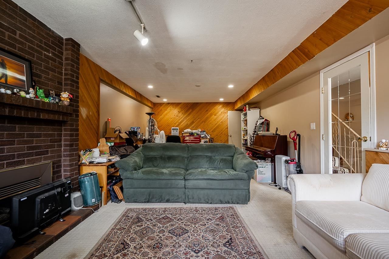 Listing Image 24