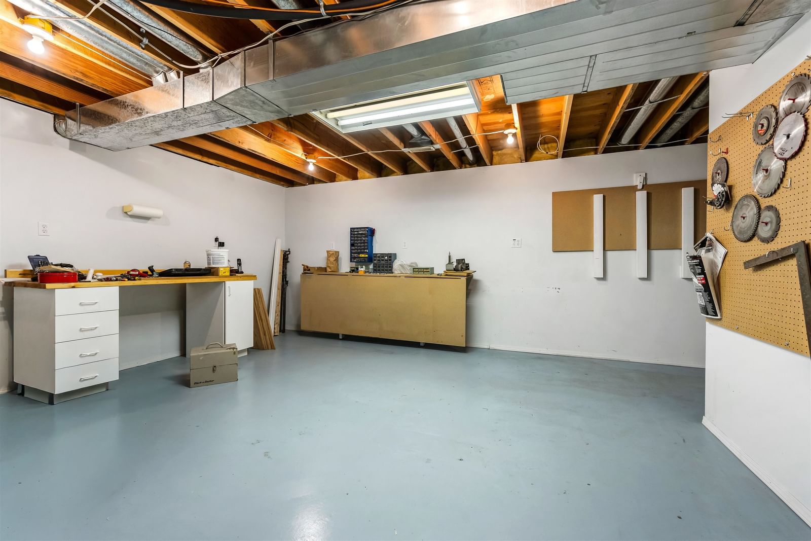 Listing Image 32