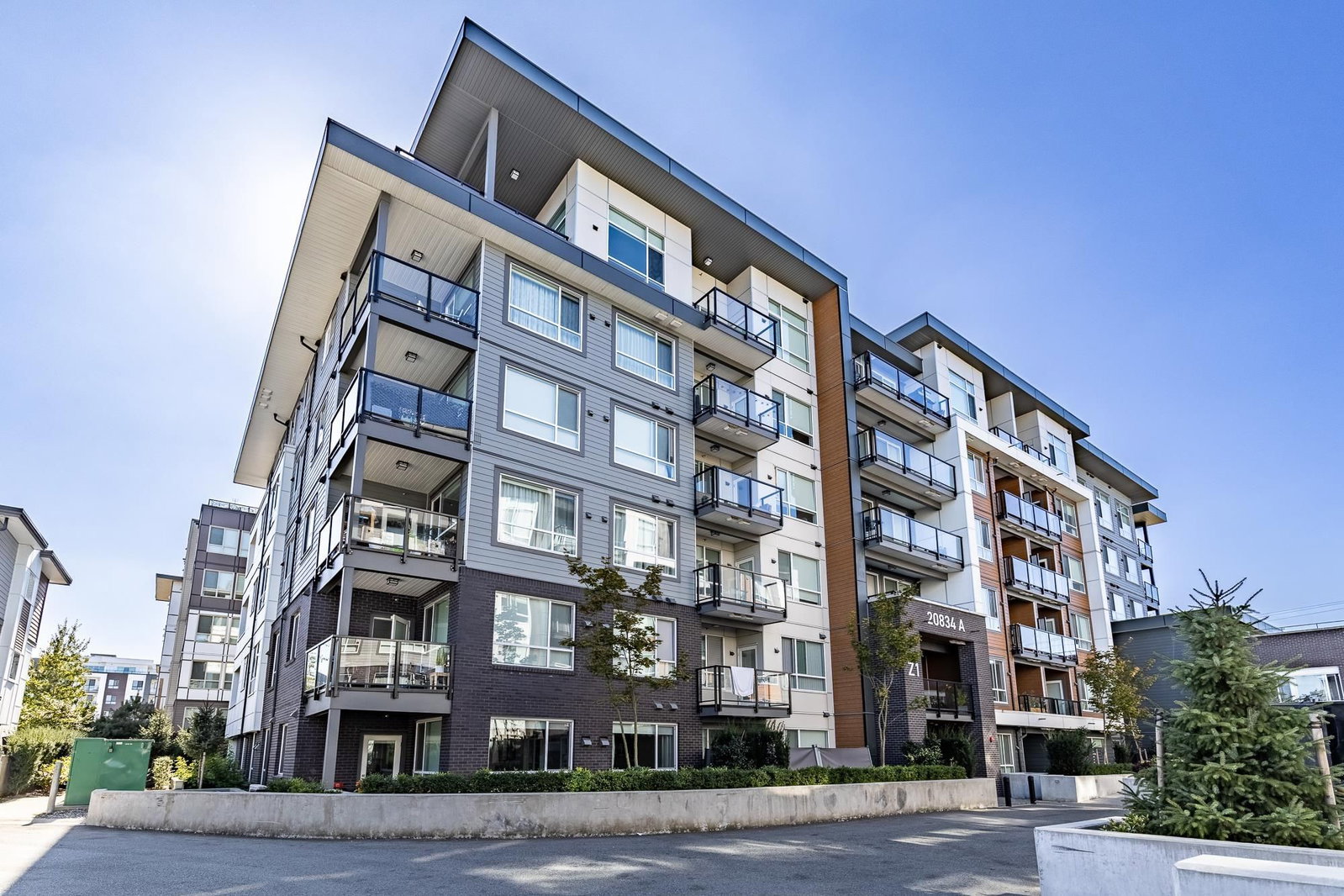 Listing Image 1