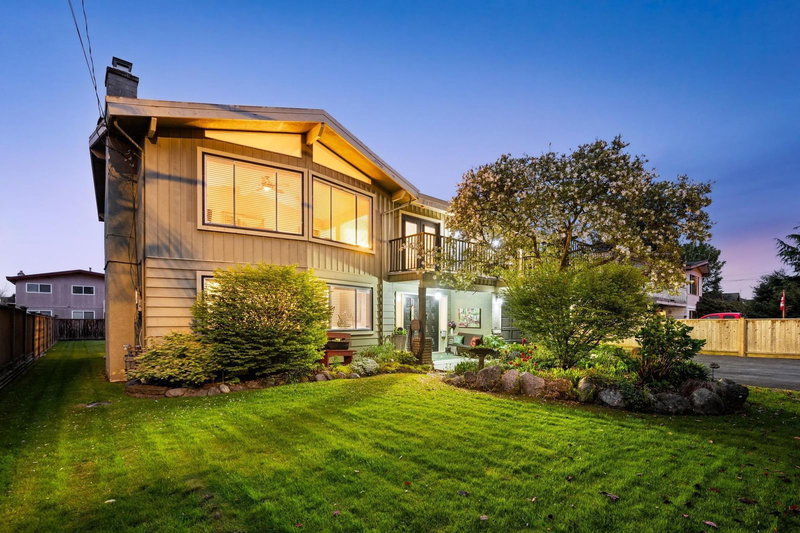 4686 54a Street, Ladner, V4K 2Z8 | Image 2