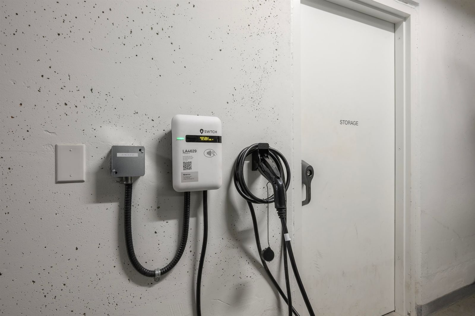 Listing Image 33