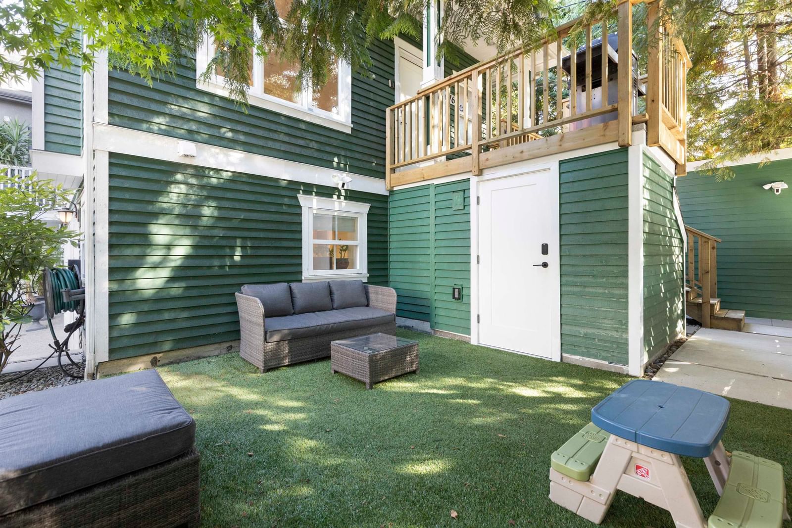 Listing Image 5