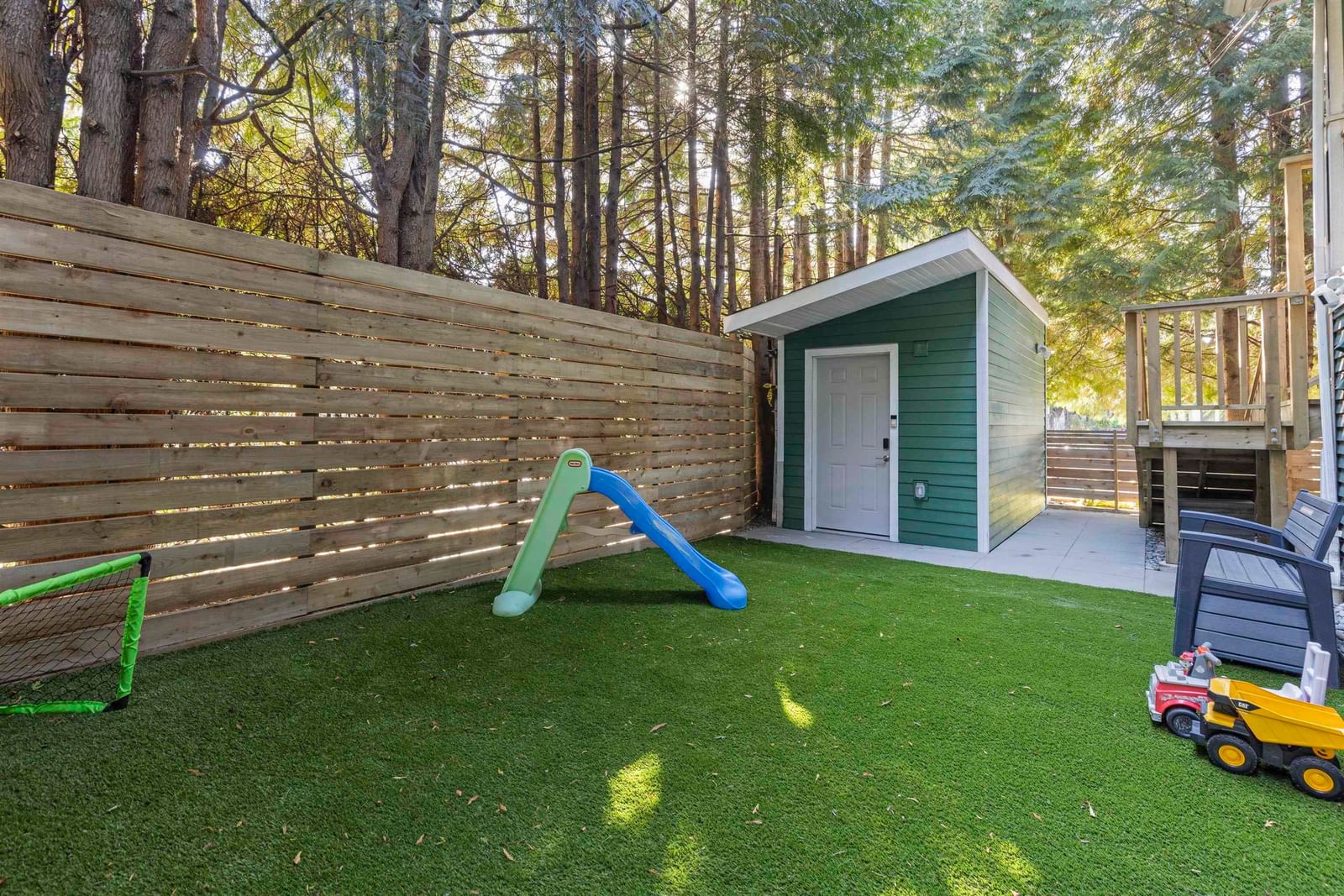 Listing Image 8