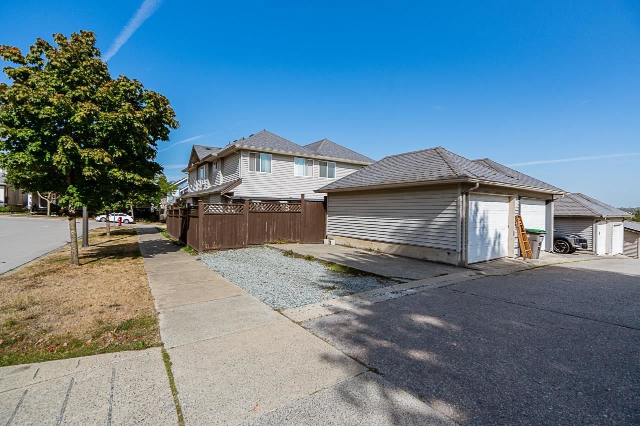 Listing Image 37
