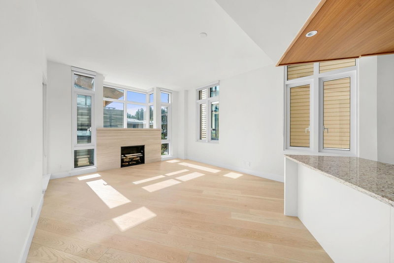 404 - 6699 Nelson Avenue, West Vancouver, V7W 2B2 | Image 3