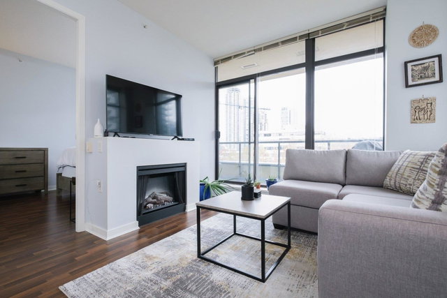 702 - 4250 Dawson Street